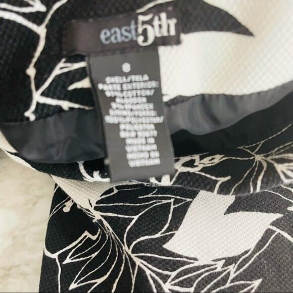 East 5th A Line Floral Pleated Shirt Size 6 - Picture 6 of 7